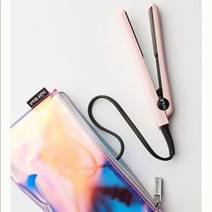 Eva NYC travel mini hair straightener